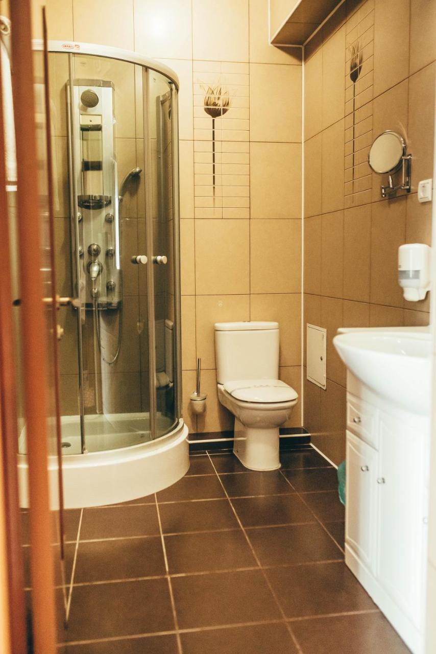 Hotel-Restaurant Lyube Plus Khmelʼnytsʼkyy Exteriér fotografie